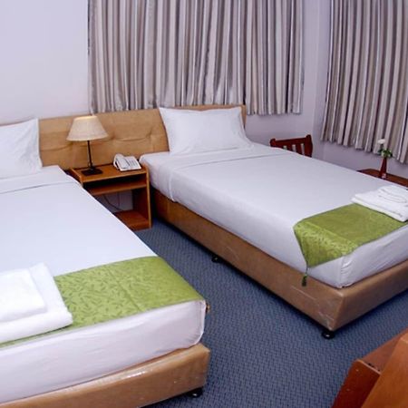 Holiday Hotel Rangoon Eksteriør billede