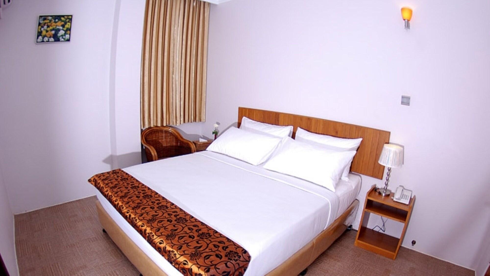 Holiday Hotel Rangoon Eksteriør billede