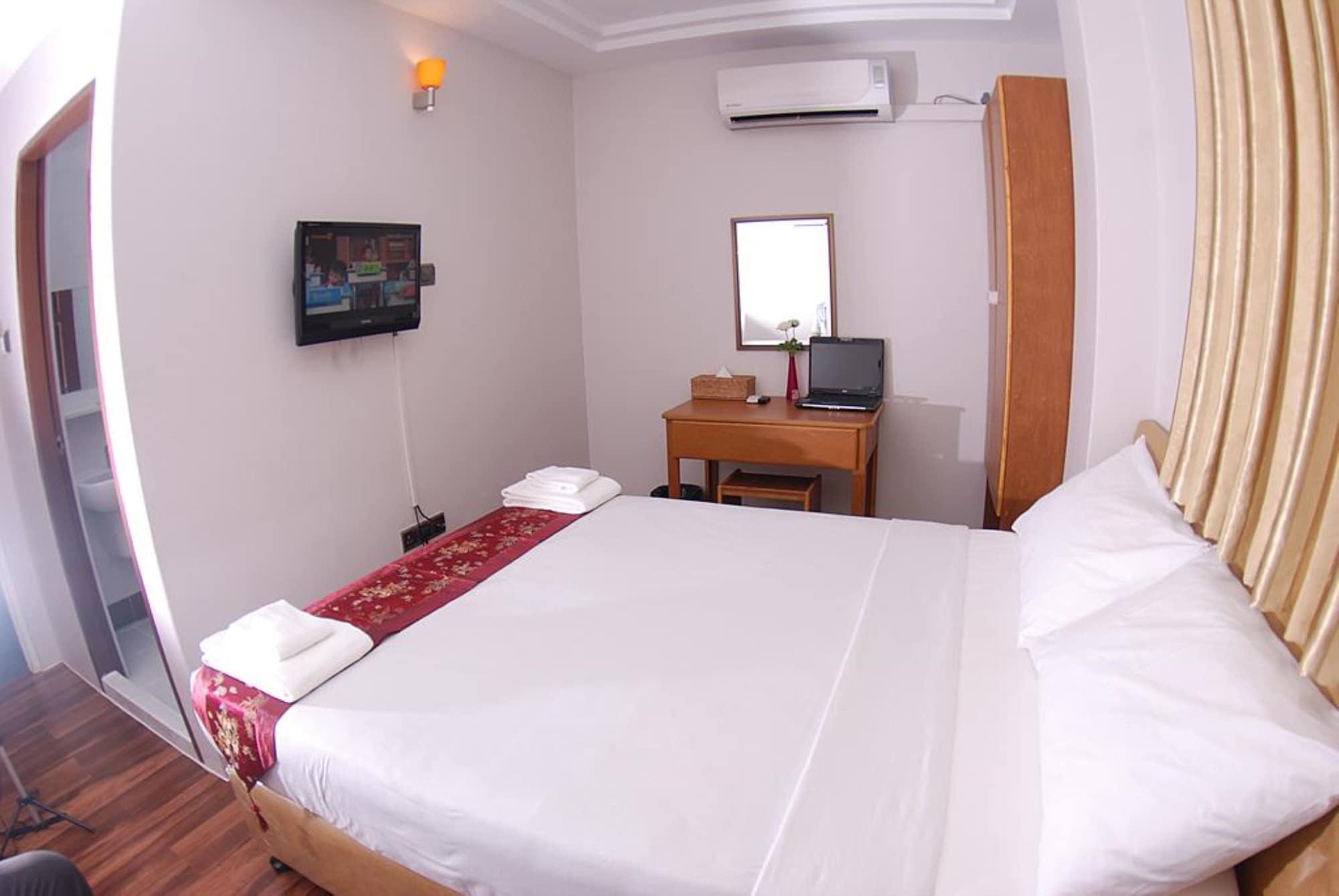 Holiday Hotel Rangoon Eksteriør billede