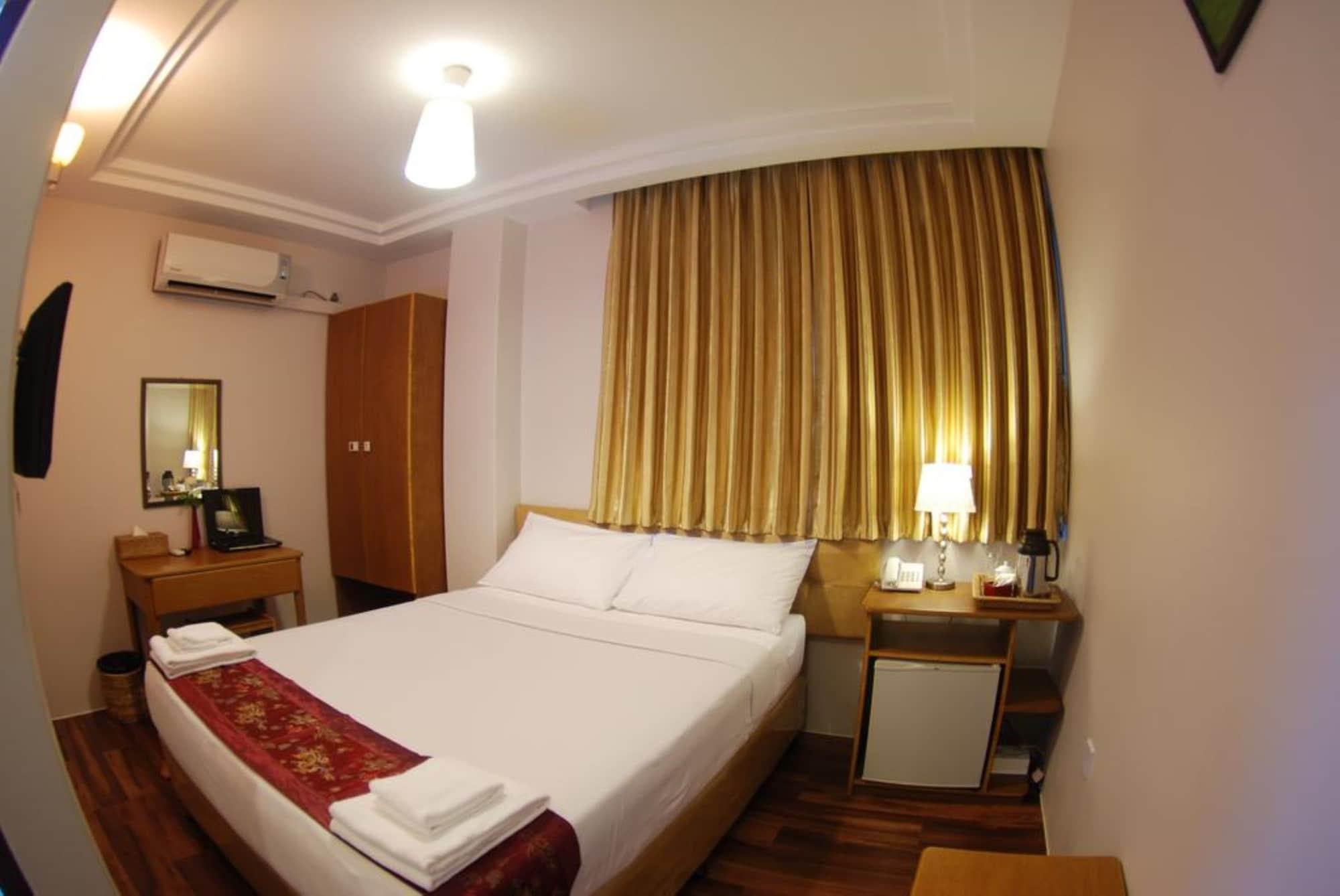 Holiday Hotel Rangoon Eksteriør billede