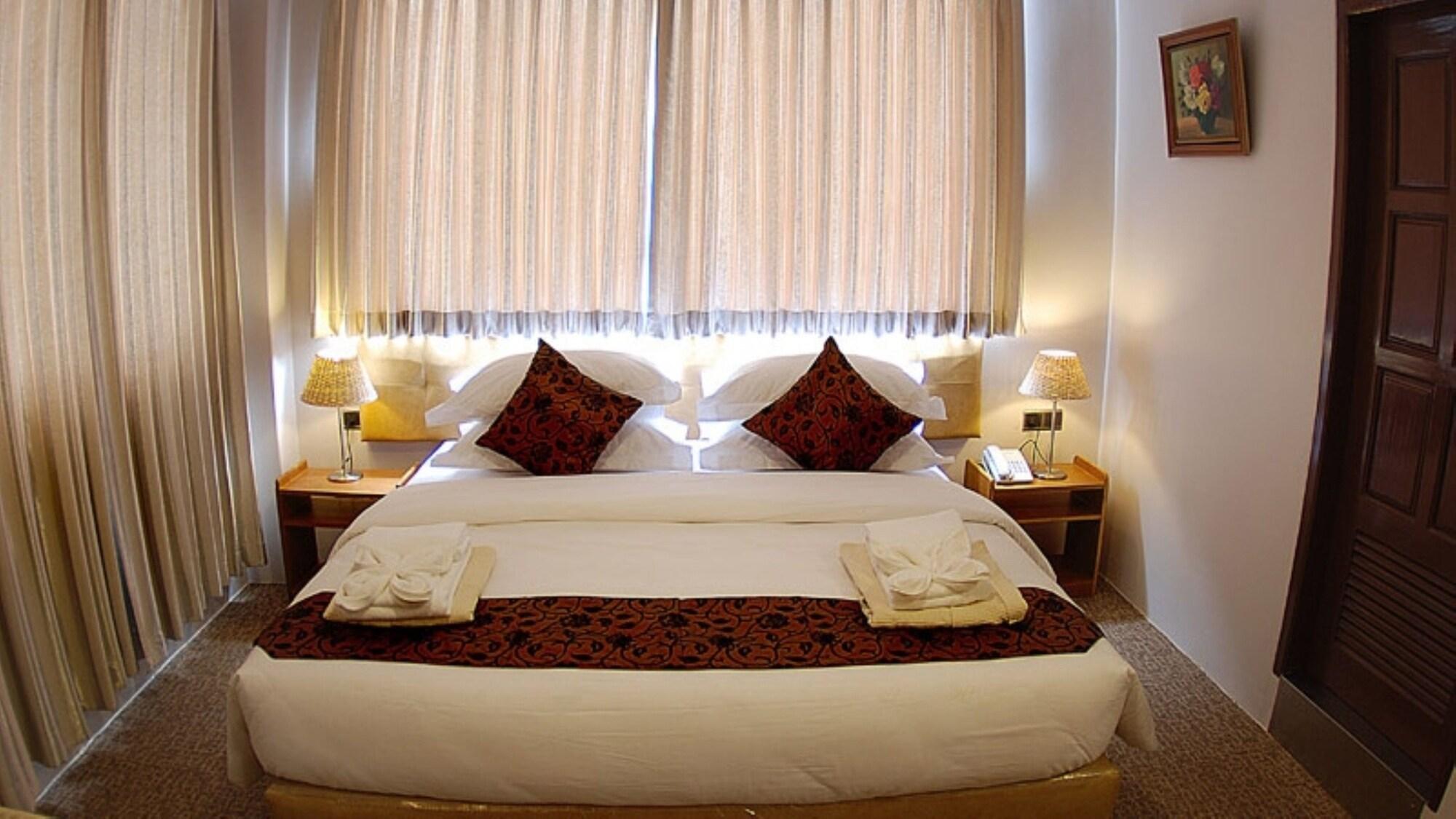 Holiday Hotel Rangoon Eksteriør billede